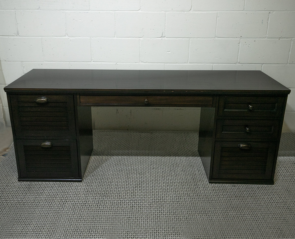 Crate and barrel computer on sale desk