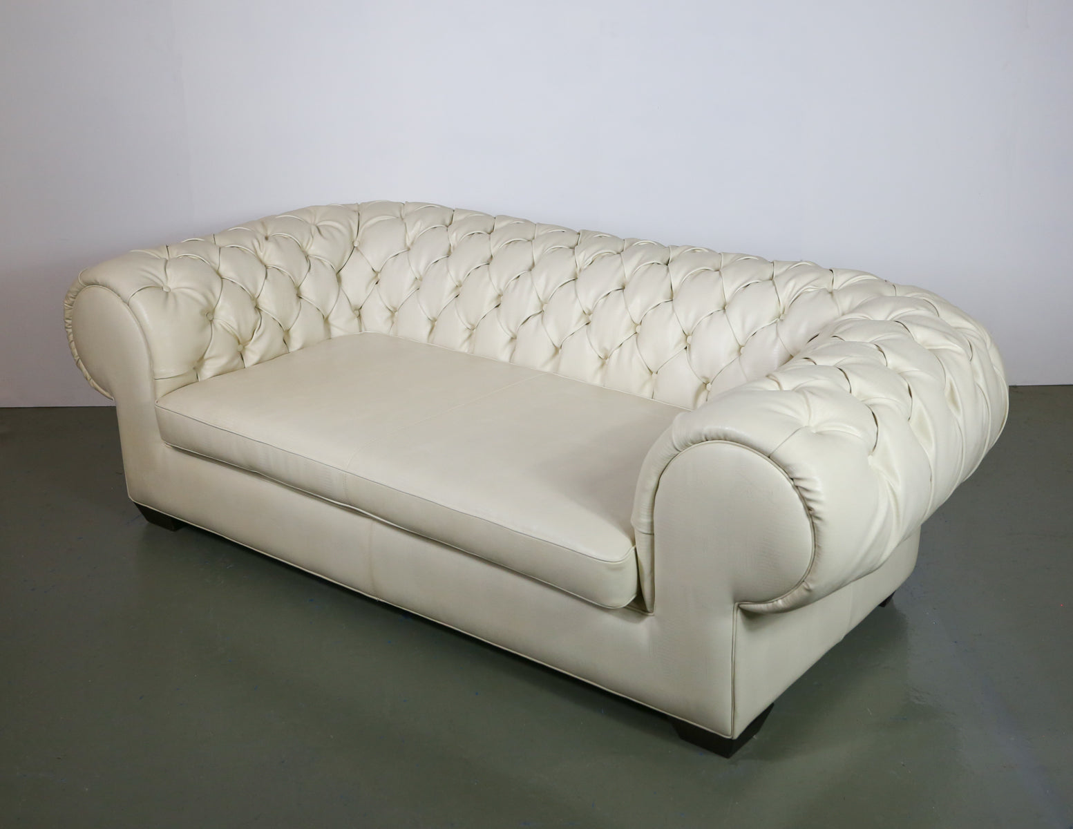 Full Leather Contempo Fatto a Mano Chesterfield Sofa (1 of 2 units)