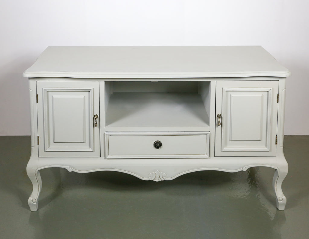 Nordic Style TV Unit