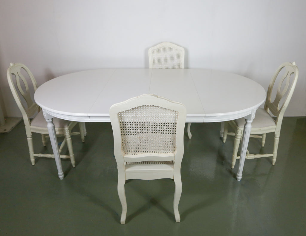 Maisons du Monde Extending Dining Table
