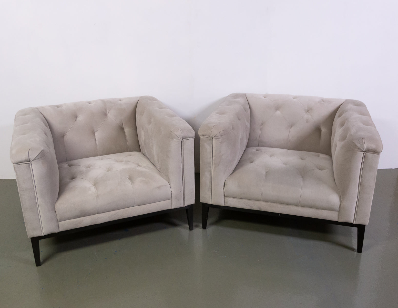 Elegant Eichholtz Cesare Sofa and Matching Armchairs