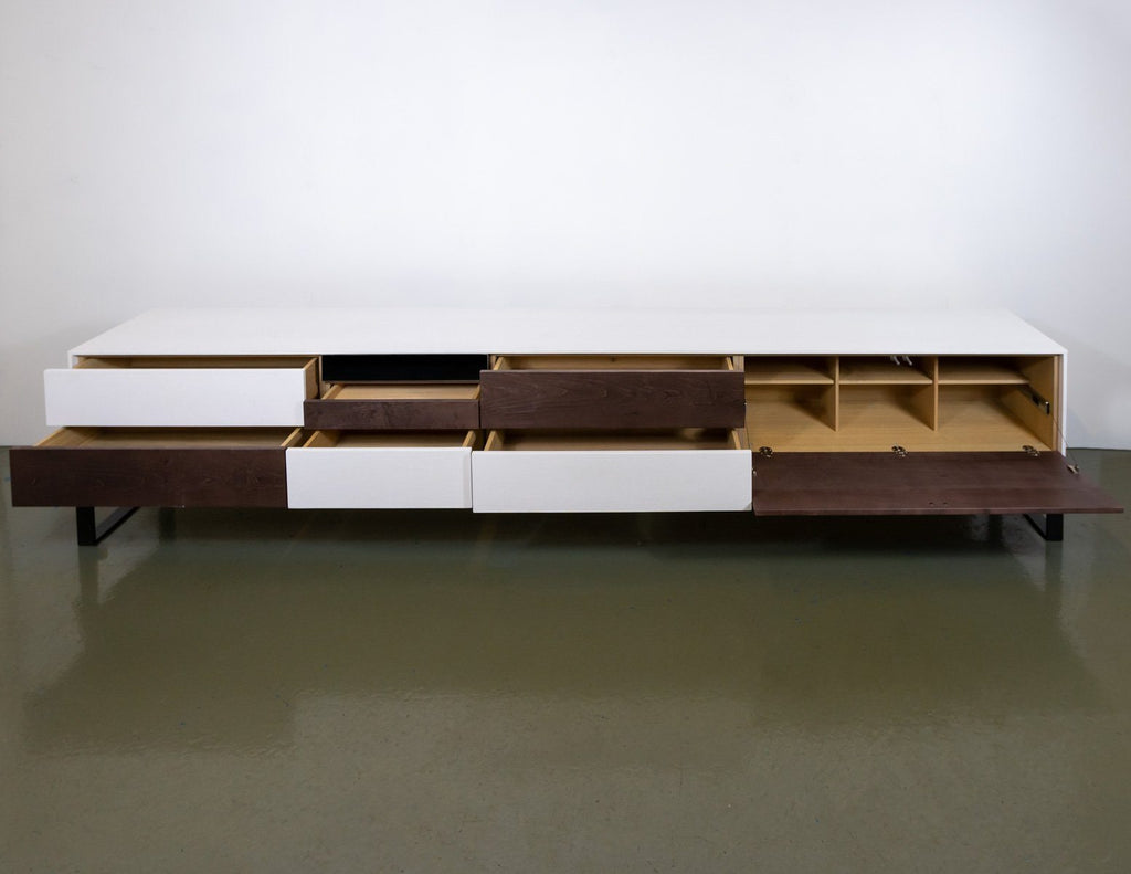 Large and Modern Mobilfresno TV/Entertainment Unit With Storage
